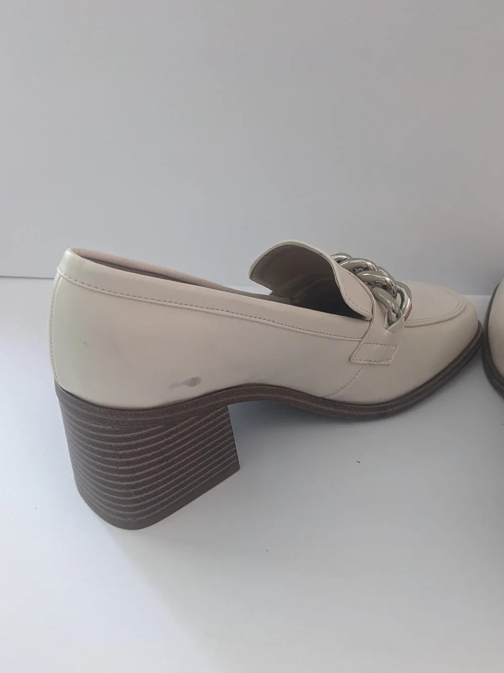 Nine West Women's Cream Chain Chunky Heel Trim Loafers 6